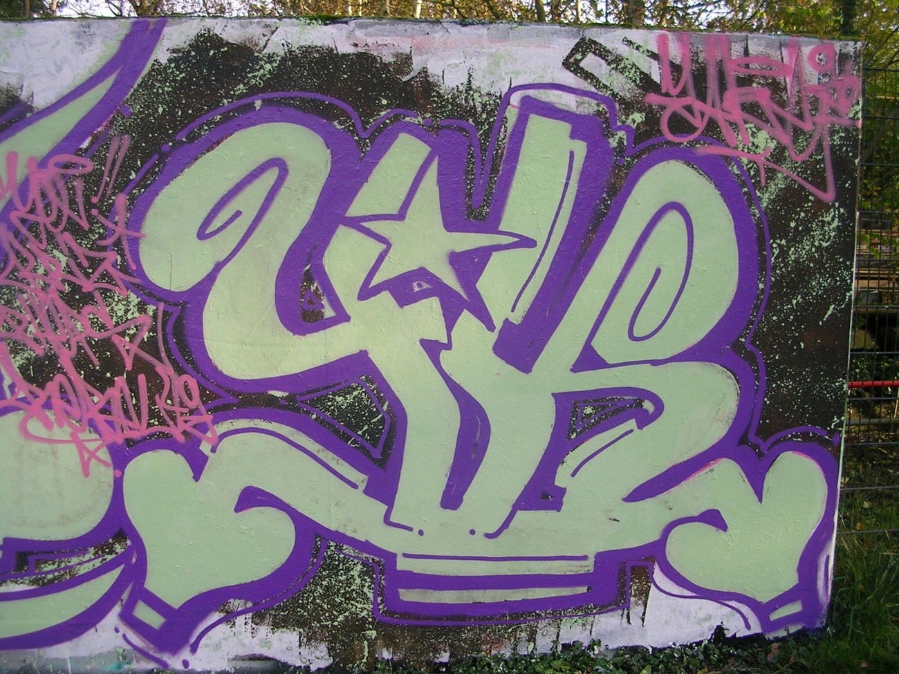 Graffiti Wall - Photo by YAKE96 - YAKE, 96, YAKE96 (2014)