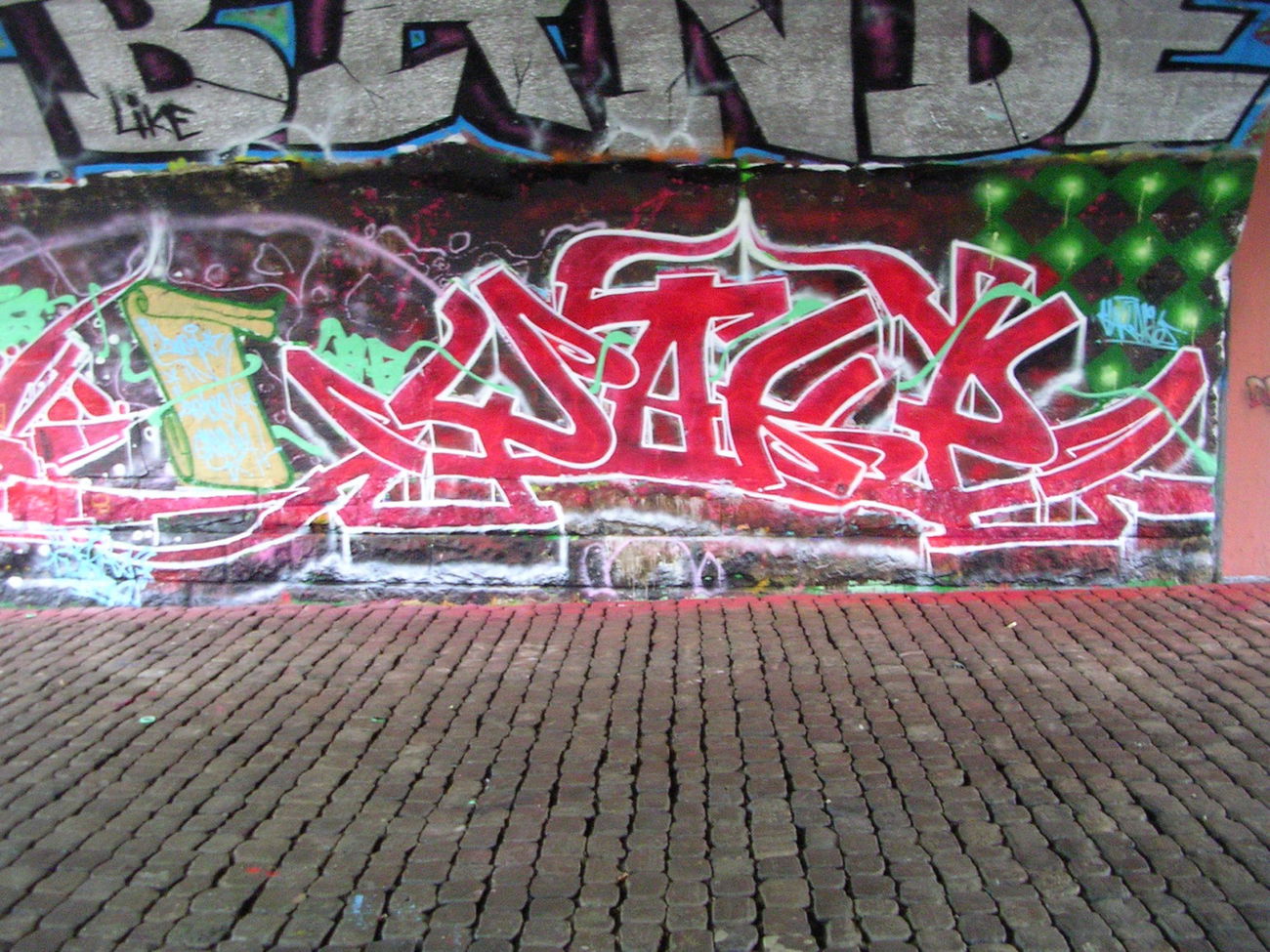 Graffiti Wall - Photo by YAKE96 - YAKE, 96, YAKE96 (2015)