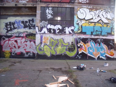 Graffiti Wall - Photo by YAKE96 - DAZE, 95, DAZE95 (2015)