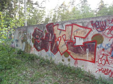 Graffiti Bombing in R?ga - Photo by YEKZCREW