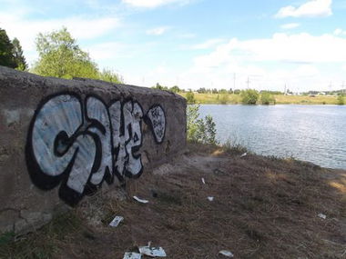 Graffiti Bombing in R?ga - Photo by YEKZCREW