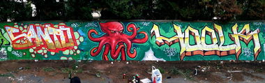 Graffiti Wall in Champigny-sur-Marne - Photo by YOOLK132 - santo, yulk, yoolk (2013)