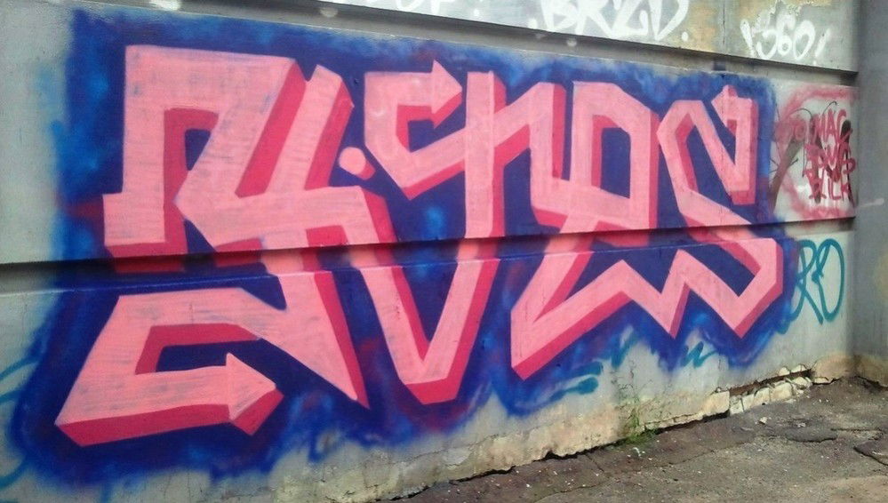 Graffiti Wall in Yaroslavl - Photo by Yites - Yites