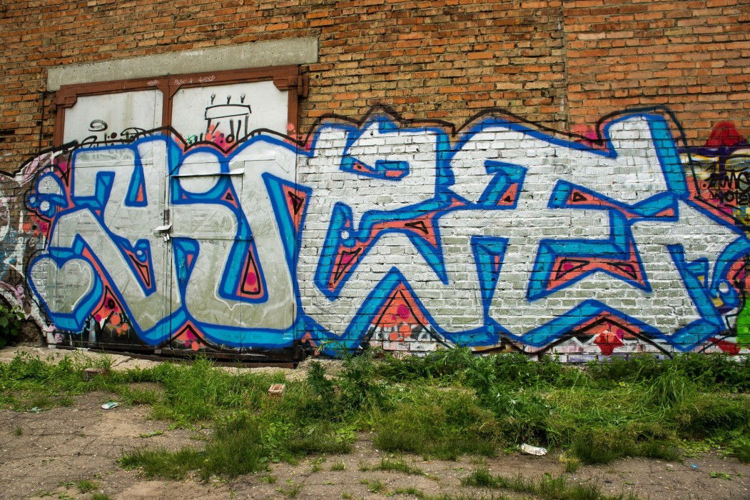 Graffiti Wall in Yaroslavl - Photo by Yites - Yites