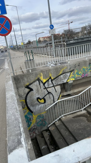 Graffiti Bombing in Poznan - Photo by Ytho1 - cu, ohty, lurk (2025)