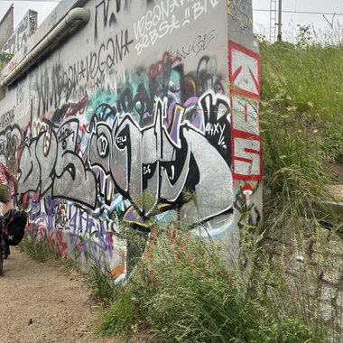 Graffiti Bombing in Poznan - Photo by Ytho1 - ceu, ohty (2026)