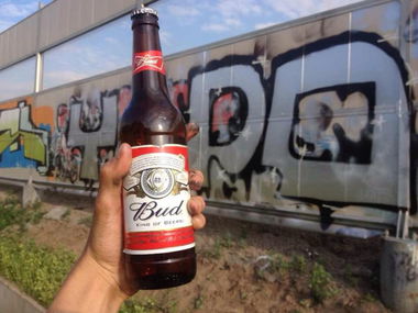 Graffiti Artwork in Lakhta - Photo by Ytpo - utro, rap, bud (2013)
