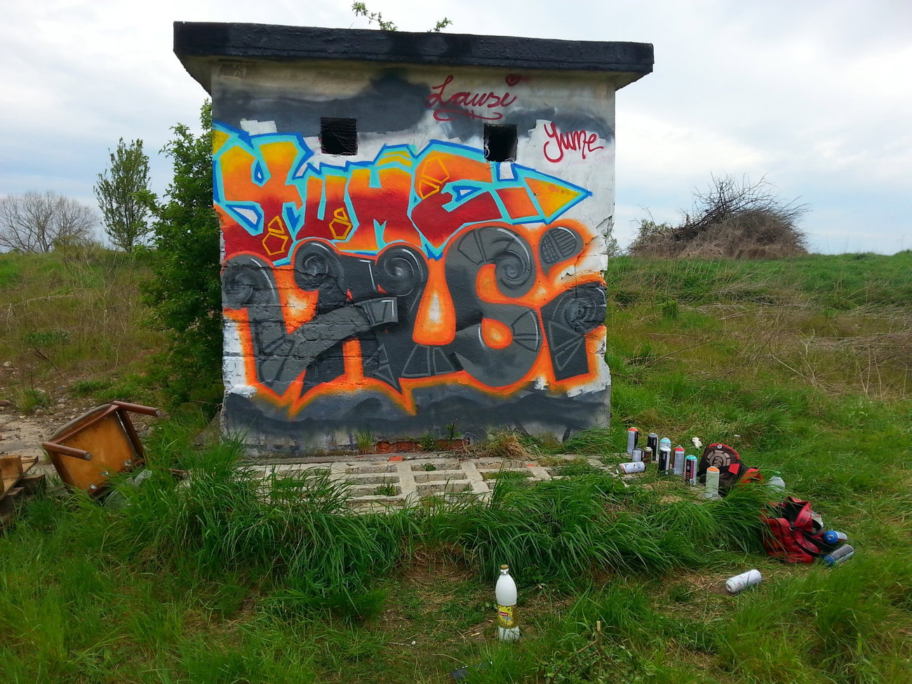 Graffiti Wall - Photo by YumeS - yume