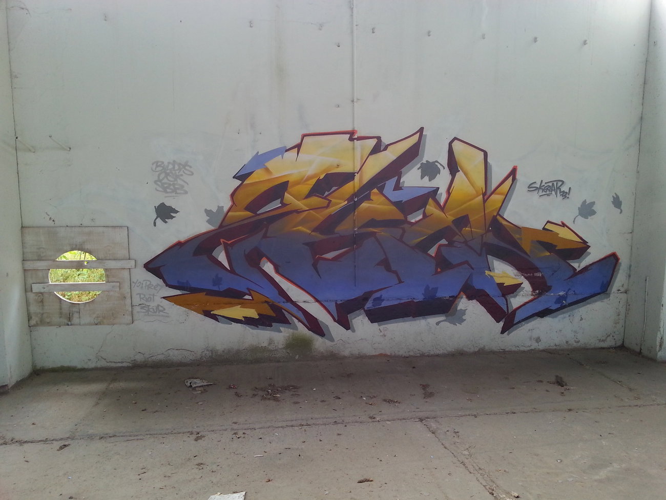 Graffiti Wall - Photo by YumeS - skenar