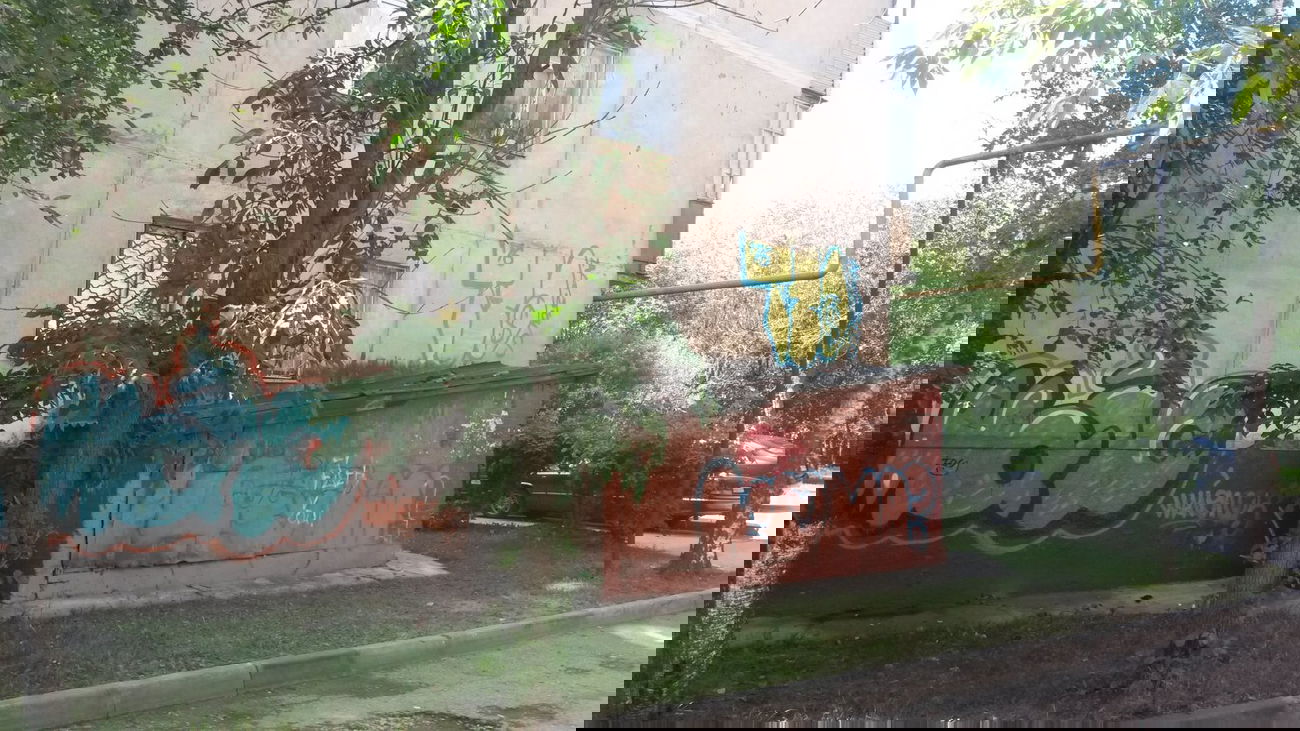 Graffiti Bombing - Photo by ZAMES76 - TZA76