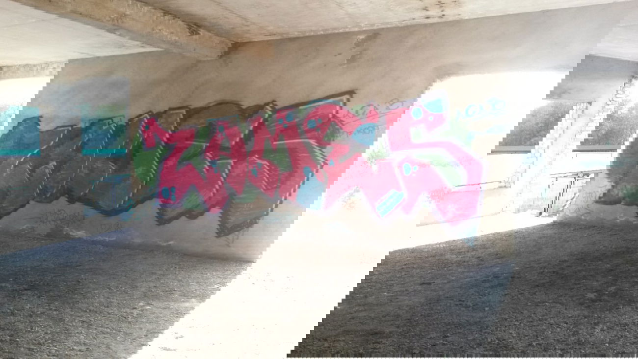 Graffiti Wall - Photo by ZAMES76 - Zames