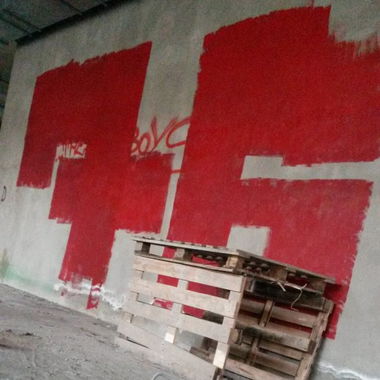 Graffiti Artwork - Photo by ZAMES76