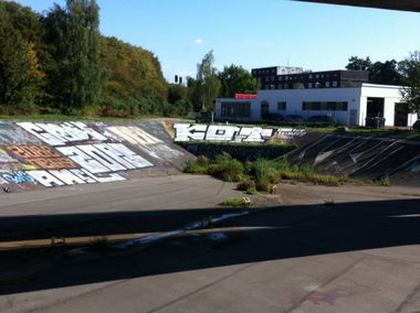 Graffiti Bombing in Hamburg - Photo by ZOPS - KOT (2014)