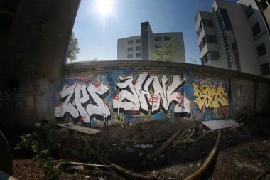 Graffiti Wall - Photo by ZPScrew - AHNL, ZPS, Skucha