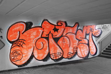 Graffiti Bombing - Photo by ZPScrew - zps, et (2014)