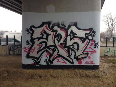 Graffiti Bombing - Photo by ZPScrew - ZPS