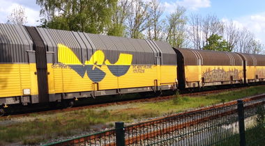 Graffiti Train - Photo by ZUGZWANG - vcu