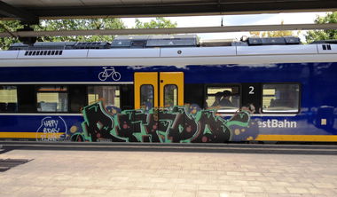 Graffiti Train - Photo by ZUGZWANG (2017)