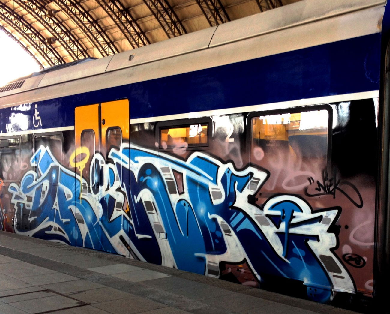 Graffiti Train - Photo by ZUGZWANG - drink (2018)
