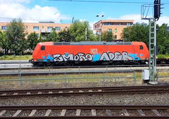 Graffiti Train - Photo by ZUGZWANG