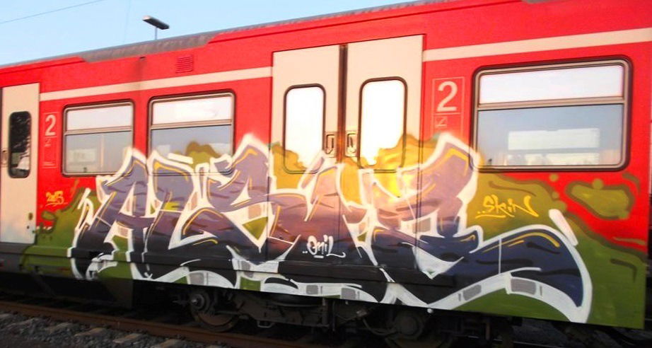 Graffiti Train - Photo by ZUGZWANG - alsoe, bremen (2015)