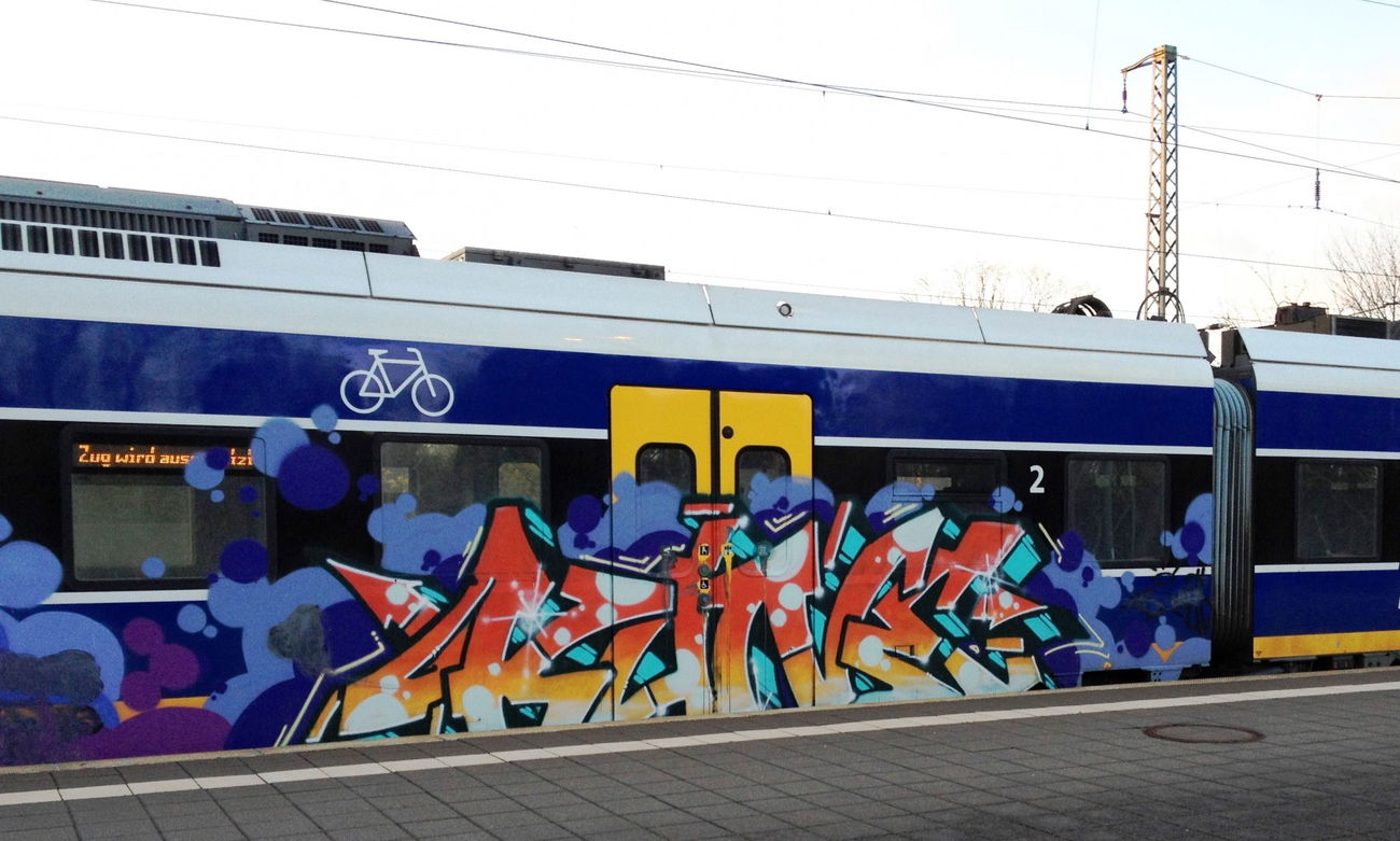 Graffiti Photo by ZUGZWANG - kone (2017)