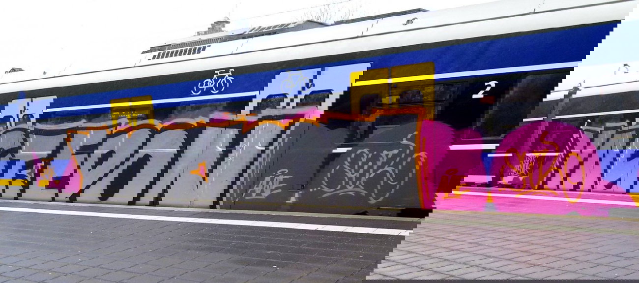 Graffiti Train - Photo by ZUGZWANG - yagt, epon, swk (2015)