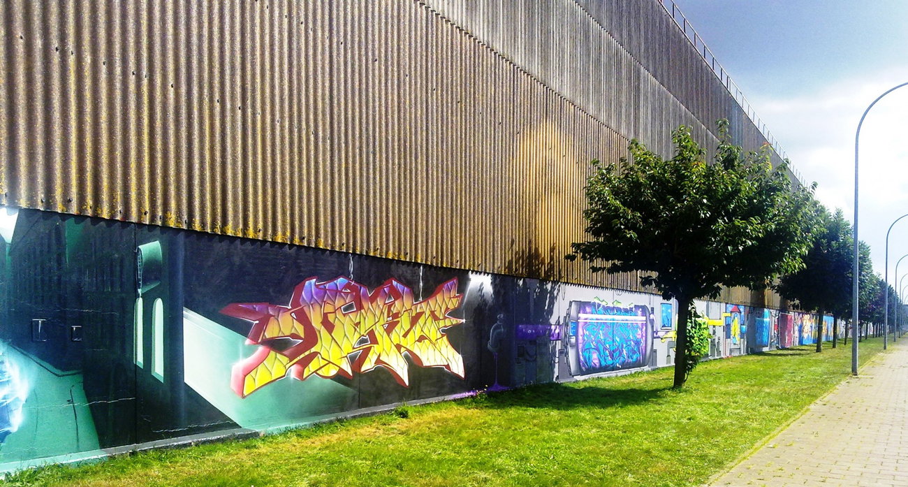 Graffiti Wall - Photo by ZUGZWANG (2016)