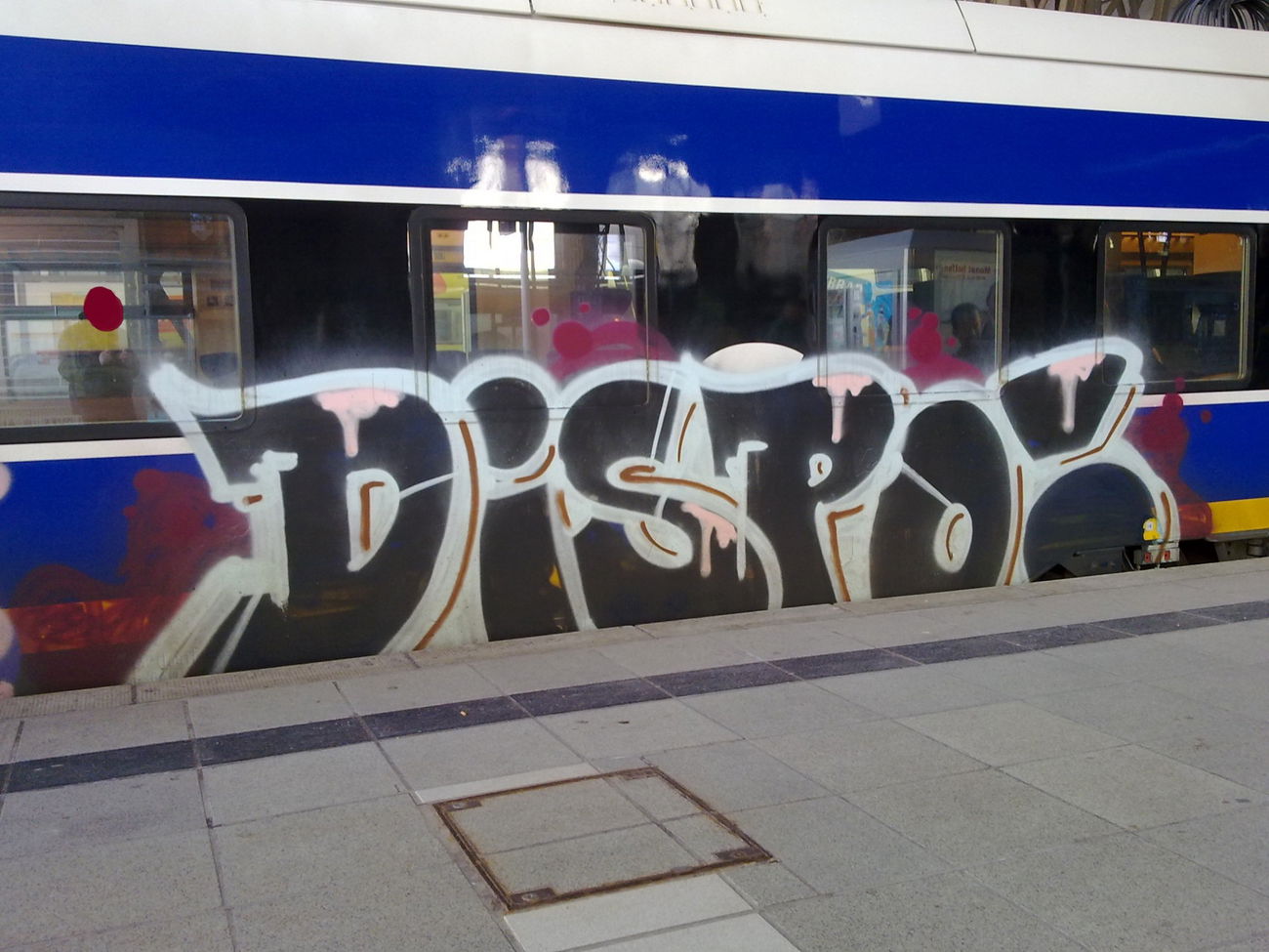 Graffiti Train - Photo by ZUGZWANG - dispo, bremen