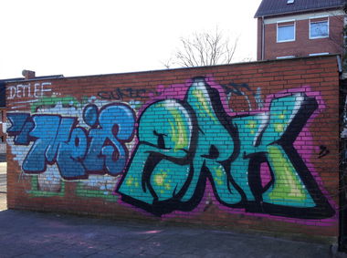 Graffiti Bombing - Photo by ZUGZWANG - mois, zork