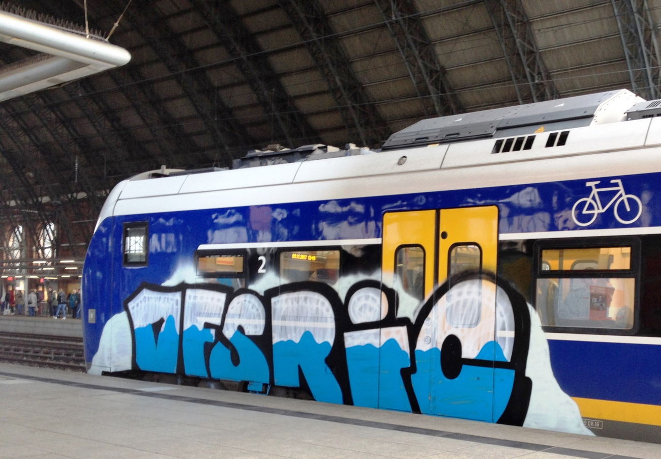 Graffiti Train - Photo by ZUGZWANG - ric (2017)