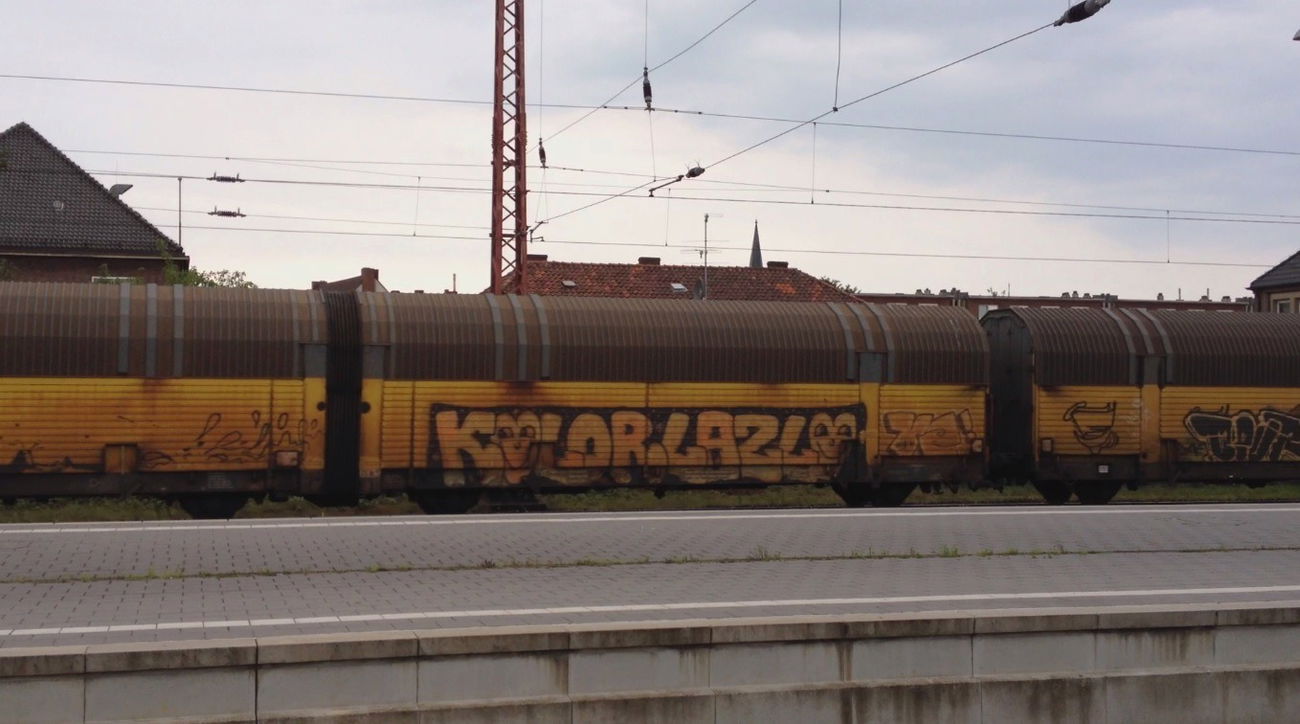 Graffiti Train - Photo by ZUGZWANG