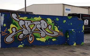 Graffiti Bombing - Photo by ZUGZWANG