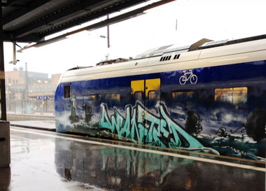 Graffiti Train - Photo by ZUGZWANG - wanted (2017)