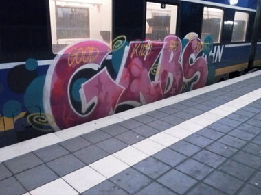 Graffiti Train - Photo by ZUGZWANG - gkbs, bremerhaven, 27 (2014)