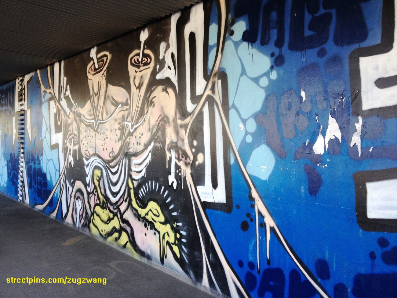 Graffiti Wall - Photo by ZUGZWANG - swk