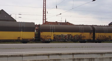 Graffiti Train - Photo by ZUGZWANG