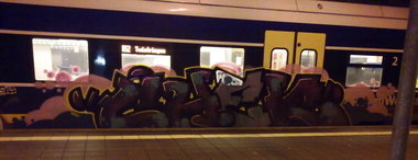 Graffiti Train - Photo by ZUGZWANG - chek, bremerhaven, 27 (2015)