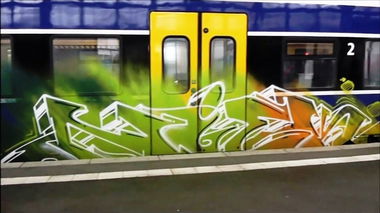 Graffiti Train - Photo by ZUGZWANG - niek, bremen (2013)