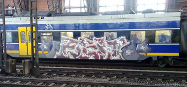 Graffiti Train - Photo by ZUGZWANG - esit, bremern (2015)