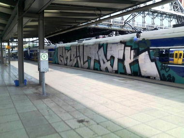 Graffiti Train - Photo by ZUGZWANG - atk, bremen (2016)