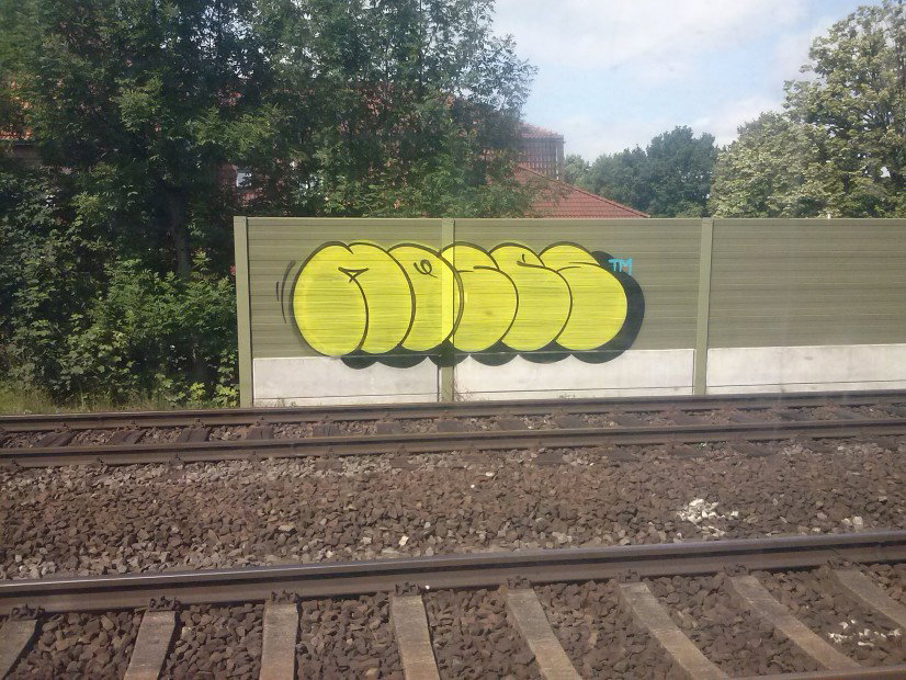 Graffiti Wall - Photo by ZUGZWANG