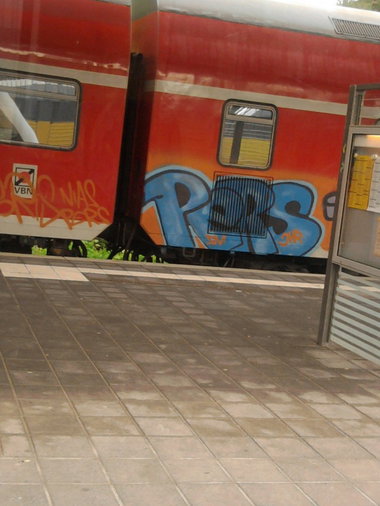 Graffiti Train in Bremerhaven - Photo by ZUGZWANG - pers, bremerhaven, bremen (2010)