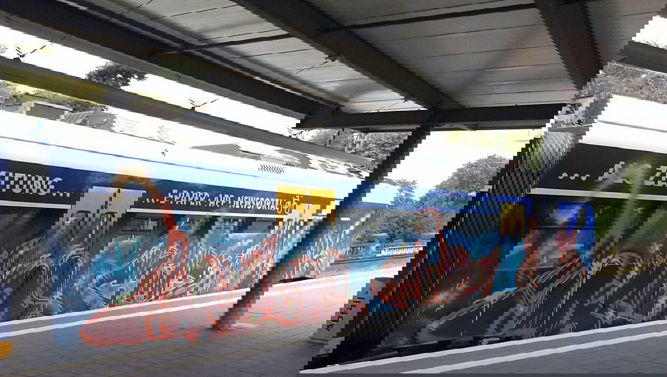 Graffiti Train - Photo by ZUGZWANG - end2end, bremerhaven, bremen (2014)