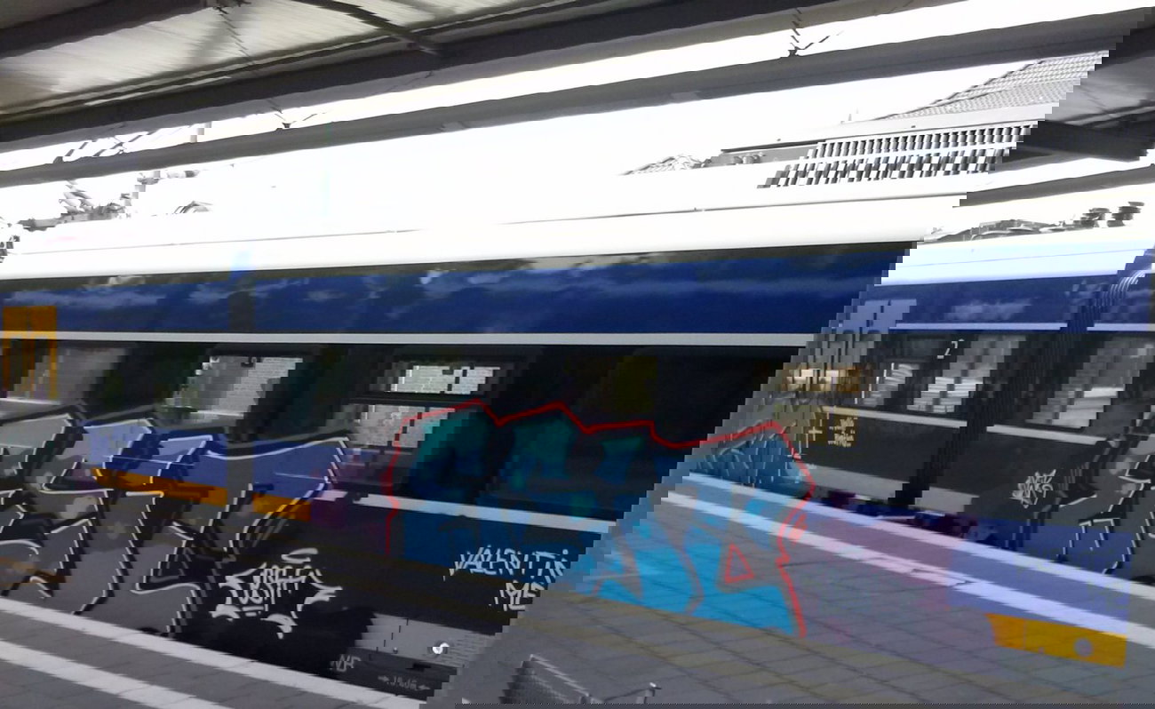 Graffiti Train - Photo by ZUGZWANG - bremerhaven, bremen, esit (2014)