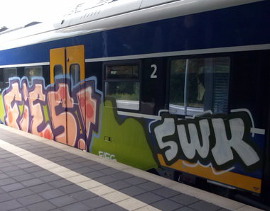 Graffiti Train - Photo by ZUGZWANG - fies, swk, bremerhaven (2014)