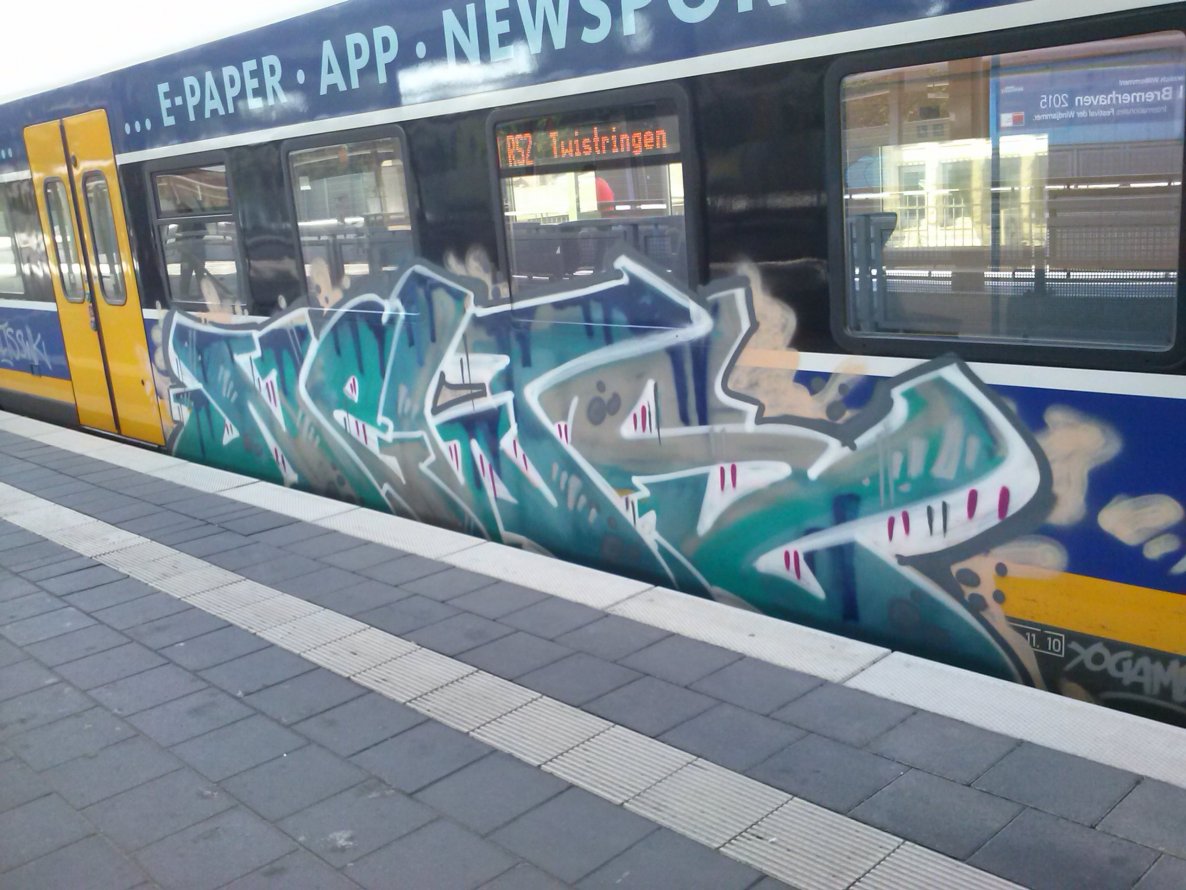 Graffiti Train - Photo by ZUGZWANG - bremerhaven, news, bremen (2014)