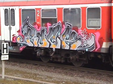 Graffiti Train - Photo by ZUGZWANG - hamburg (2004)