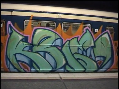 Graffiti Train - Photo by ZUGZWANG - hamburg, hbf (2004)