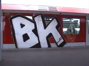 Graffiti Train - Photo by ZUGZWANG - bk, baumarkt, kanns (2004)